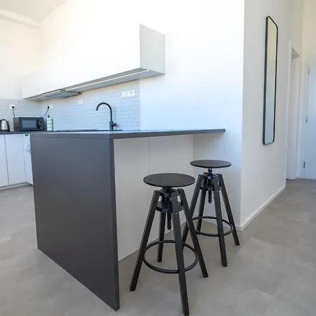 Old Town Black Apartament