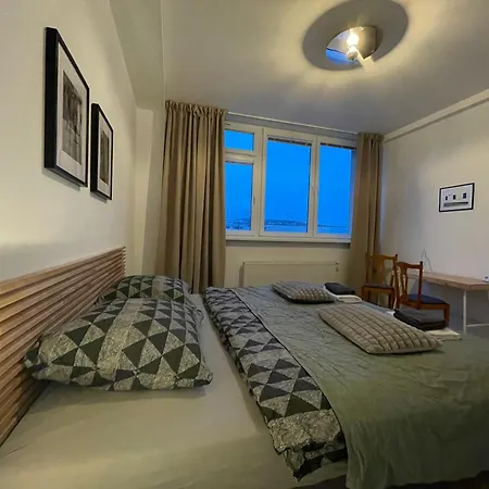 Old Town Black * ブラチスラヴァ