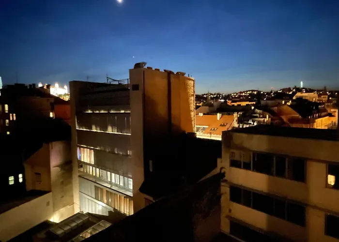 Old Town Black ברטיסלאבה